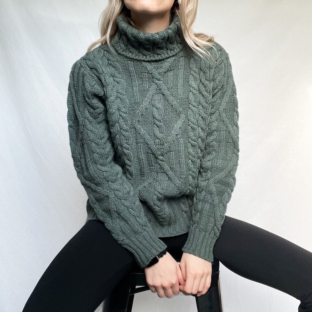 Vintage Dark Moss Green Turtle Neck Wool Sweater Inis Craft